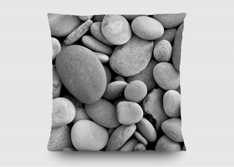 Kameny na pláži, dekorativní polštář AG Design, 45 x 45 cm, do obývacího pokoje, kuchyně, ložnice či chaty, CN 3612